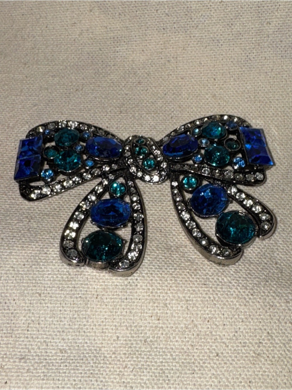 Vintage Blue, Teal & Clear Crystal Rhinestone Heavy Rhodium Plated Bow Brooch